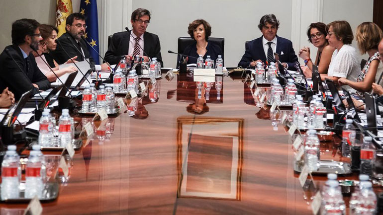 Ισπανία: Η Μαδρίτη αναλαμβάνει την κηδεμονία της Καταλονίας