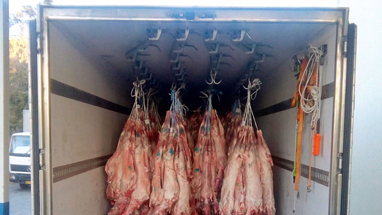 Ανάληψη ευθύνης για τον εμπρησμό φορτηγού μεταφοράς κρέατος Ανάληψη ευθύνης για τον εμπρησμό φορτηγού μεταφοράς κρέατος