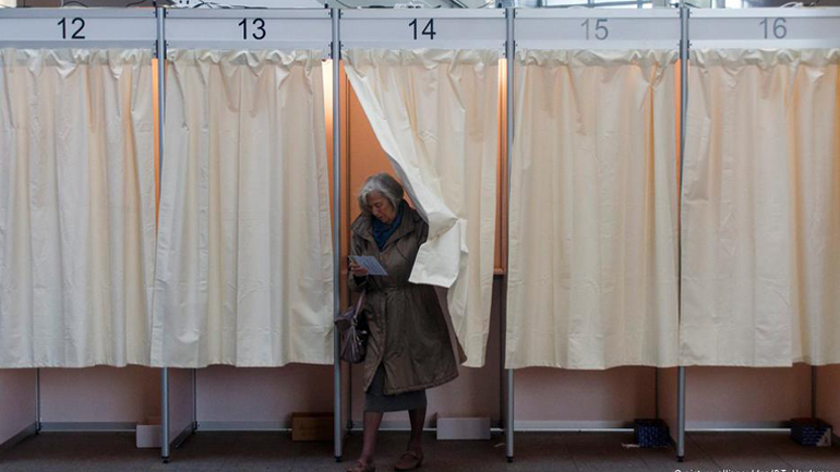 Ισλανδία: Πιθανός ο σχηματισμός αριστερής- κεντροαριστερής κυβέρνησης Ισλανδία: Πιθανός ο σχηματισμός αριστερής- κεντροαριστερής κυβέρνησης