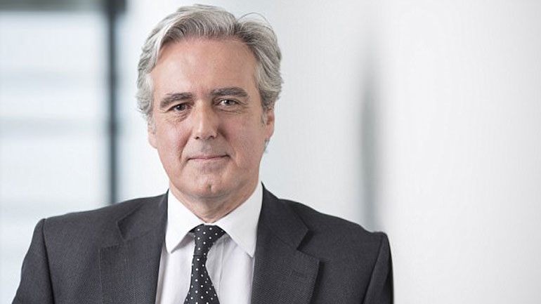 Βρετανία: Ανάρμοστη συμπεριφορά υπουργού κλονίζει την Τερέζα Μέι