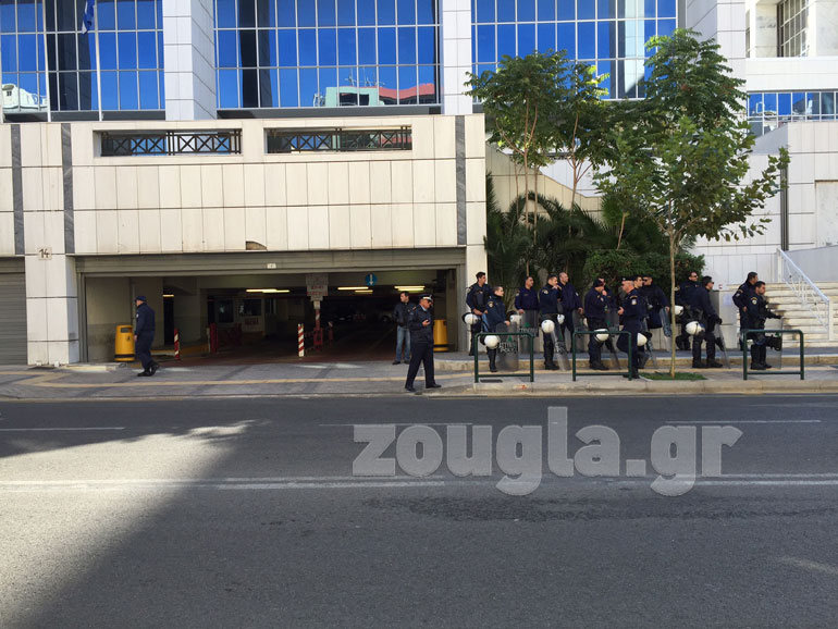 Αστυνομικές δυνάμεις έξω από το Εφετείο/ Φωτό: Νίκος Χριστοφάκης