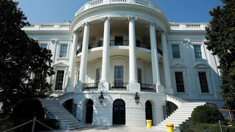 Γκρίνιες για την ανακαίνιση του Λευκού Οίκου