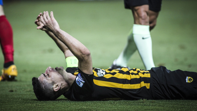 Αγωνία στην ΑΕΚ για τον Πέτρο Μάνταλο