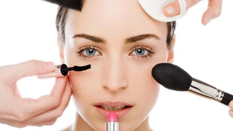 Τα beauty hacks που οφείλει να γνωρίζει κάθε γυναίκα!