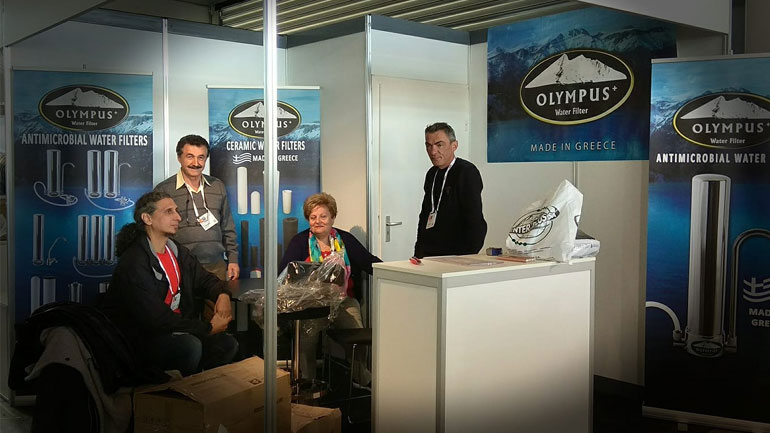 To περίπτερο της Center Plus ετοιμάζεται