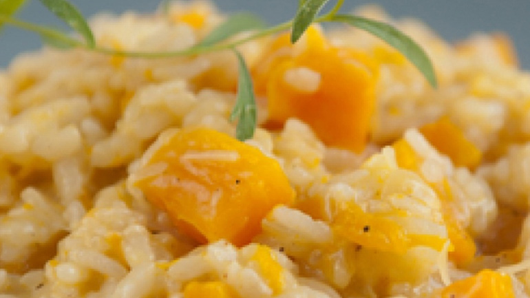 Ριζότο με κολοκύθα, πράσα, πιπεριά και κόλιανδρο