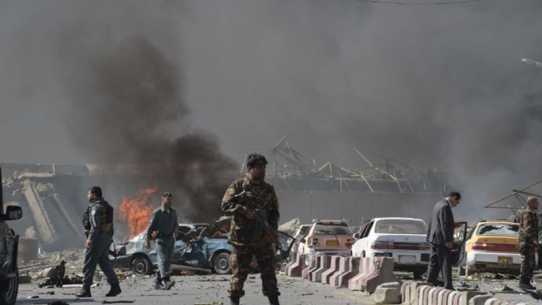 Ισχυρή έκρηξη με θύματα στη διπλωματική συνοικία της Καμπούλ Ισχυρή έκρηξη με θύματα στη διπλωματική συνοικία της Καμπούλ