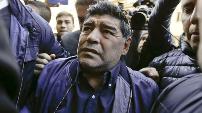 Ξέσπασμα Μαραντόνα κατά Σαμπάολι: «Είναι τσαρλατάνος»