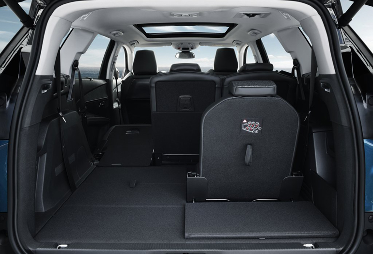 Τα καθίσματα διαμορφώνονται ανάλογα με τις ανάγκες