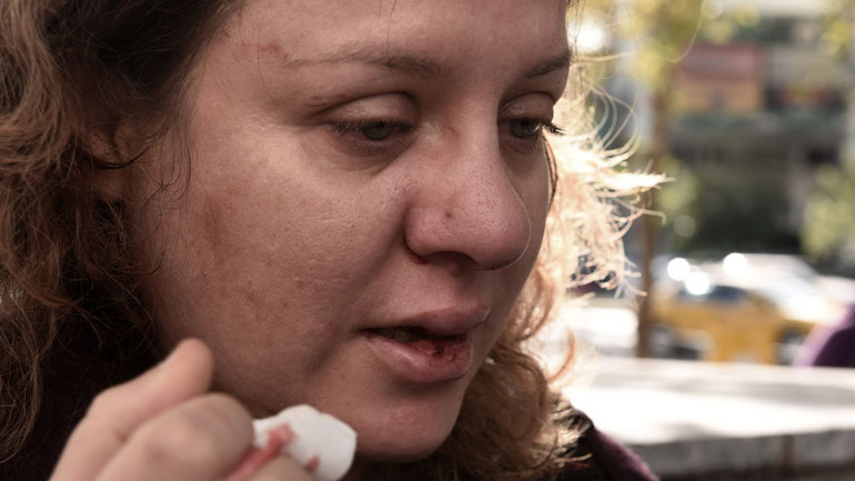 Δίκη Χρυσής Αυγής: Επίθεση χρυσαυγιτών σε δικηγόρο της Πολιτικής Αγωγής