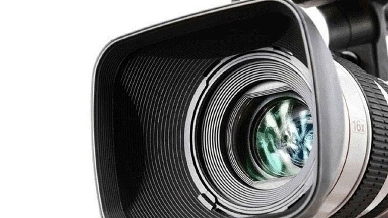 Τα νέα της ημέρας στo δελτίο ειδήσεων του zougla.gr