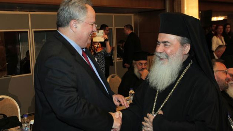 Κοτζιάς – Πατριάρχης Ιεροσολύμων: Αναγκαία η υπεράσπιση του υφιστάμενου καθεστώτος στους Αγίους Τόπους