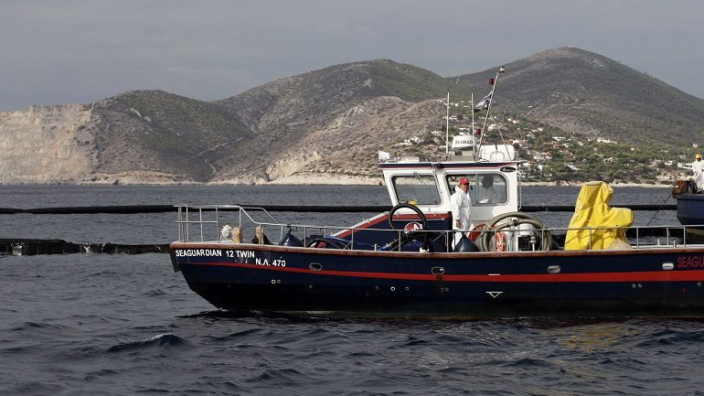 Ολοκληρώνεται ο καθαρισμός των παραλιών σε Άλιμο και Ελληνικό