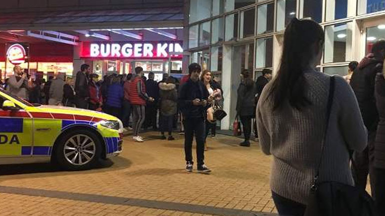 Πληροφορίες για οπλισμένο νεαρό στο Δουβλίνο – Εκκενώθηκε εμπορικό κέντρο