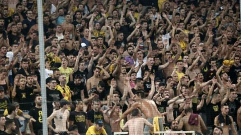 ΑΕΚ προς τους οπαδούς της: «Σεβαστείτε τους κανονισμούς της UEFA. Προσέξτε τη συμπεριφορά σας»