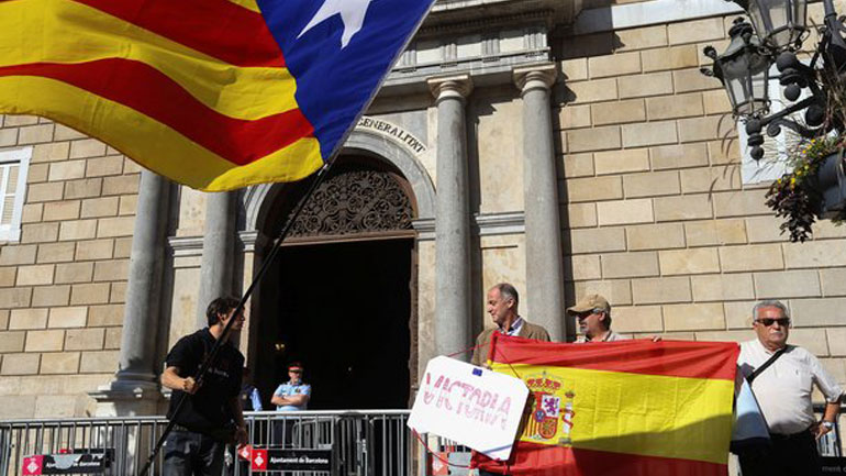 Ισπανία: Την προφυλάκιση των μελών της καταλανικής κυβέρνησης ζήτησε ο γενικός εισαγγελέας