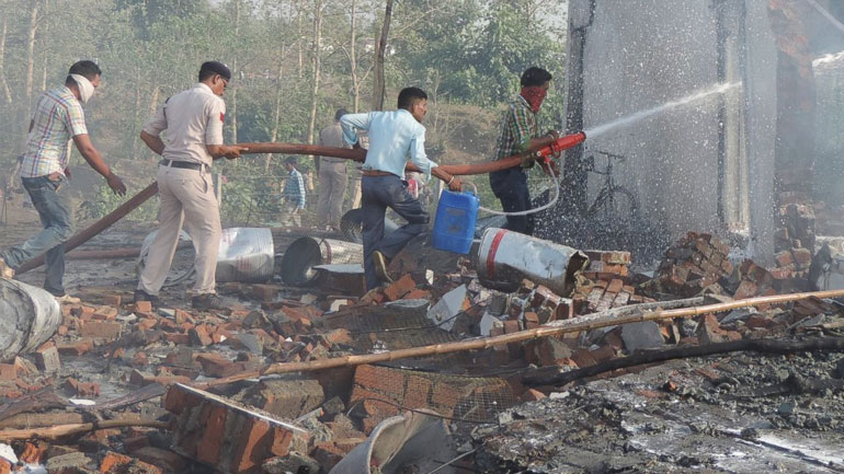 Ινδία: Τουλάχιστον 20 νεκροί από έκρηξη σε μονάδα παραγωγής ηλεκτρικής ενέργειας