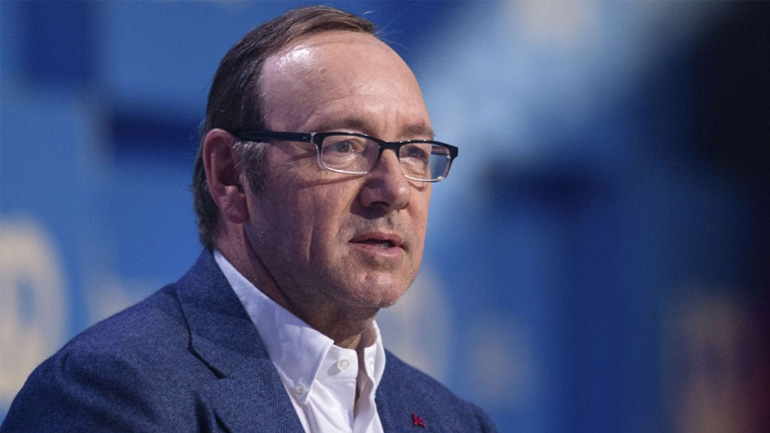 Το Netflix παύει κάθε συνεργασία με τον Kevin Spacey