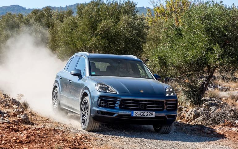Tο πρόγραμμα της παγκόσμιας παρουσίασης της Porsche Cayenne στην Κρήτη περιλάμβανε και οδήγηση εκτός δρόμου...