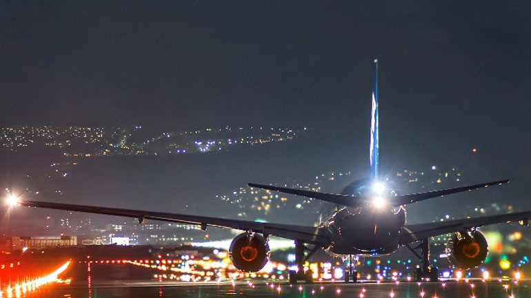 Ρόδος: Αεροσκάφος χτύπησε περιφερόμενα σκυλιά στον αεροδιάδρομο