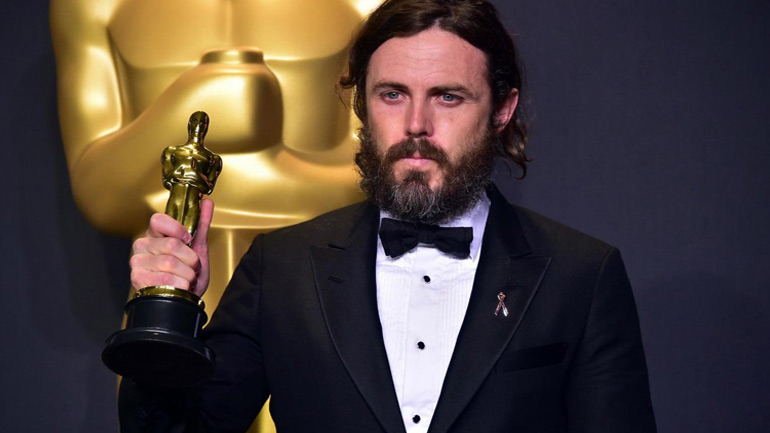 Να αποκλειστεί από τα Όσκαρ ο Κέισι Άφλεκ ζητάει ο Κάμερον Μπόσερτ