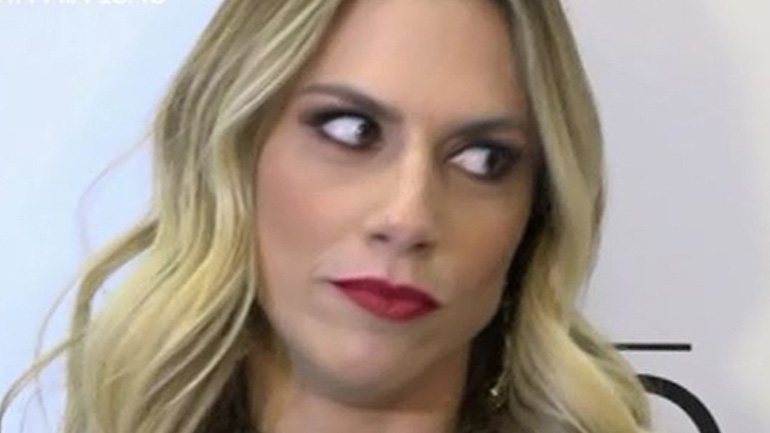 Ντορέττα Παπαδημητρίου: Η απάντησή της στις φήμες σχέσης με τον Αγγελόπουλο Ντορέττα Παπαδημητρίου: Η απάντησή της στις φήμες σχέσης με τον Αγγελόπουλο