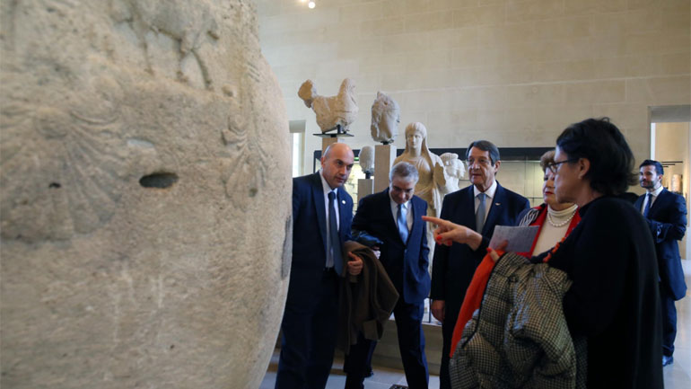 Στο Μουσείο του Λούβρου ξεναγήθηκε ο Ν. Αναστασιάδης-Το απόγευμα η συνάντηση με τον Εμ. Μακρόν