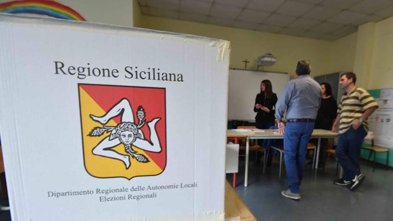 Ιταλία: Νίκη της κεντροδεξιάς στη Σικελία, αλλά με πρώτο κόμμα στο περιφερειακό συμβούλιο τα Πέντε Αστέρια