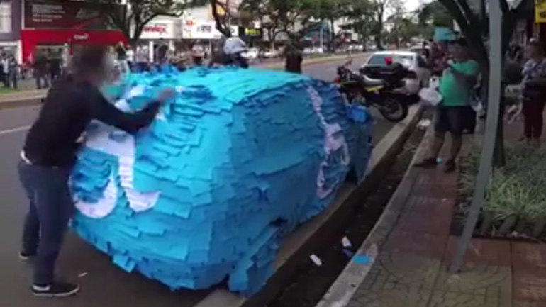 Πάρκαρε σε θέση για ΑμεΑ και τον στόλισαν κανονικά!