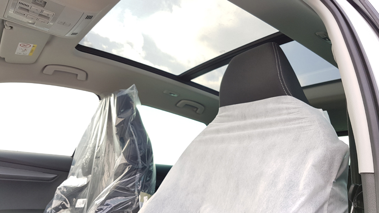 Το τσέχικο SUV είναι διαθέσιμο και με μεγάληγ γυάλινη οροφή