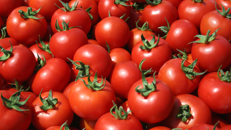 Δεσμεύτηκαν 3,3 τόνοι ντομάτες από τα Σκόπια χωρίς σήμανση