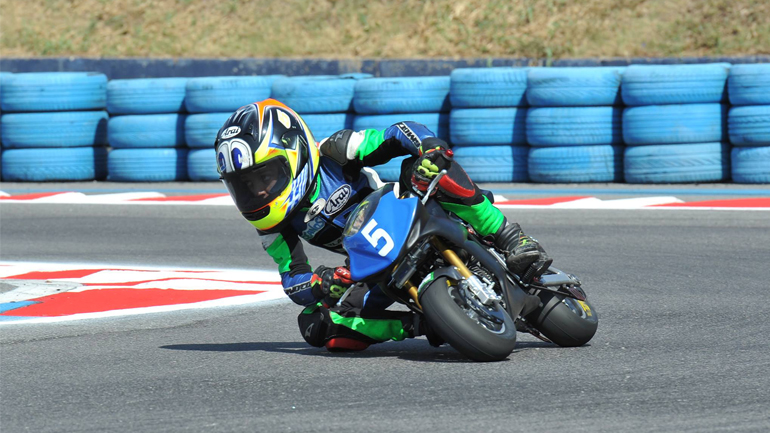 Βασίλης Παντελεάκης: Ένα αστέρι εντός και εκτός πίστας