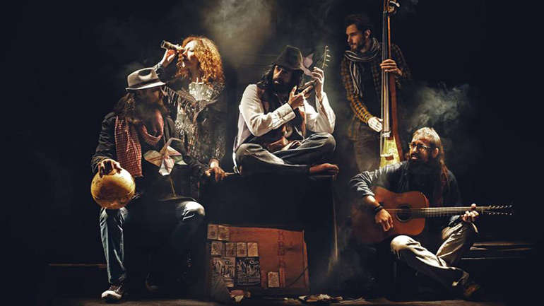 «Στο φαλιμέντο του κόσμου» στο Θέατρο Αστόρια