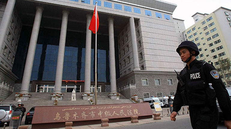 Επέστρεψε στην Κίνα ένας από τους πλέον καταζητούμενους φυγάδες, κατηγορούμενος για υπεξαίρεση και δωροδοκία