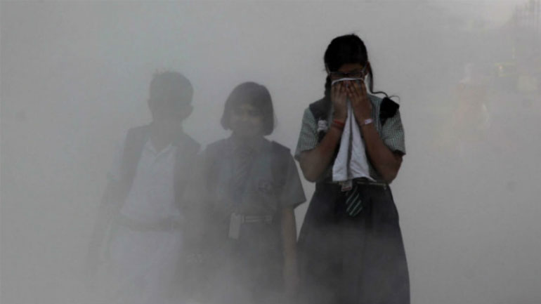 Ινδία: Κλειστά τα σχολεία στο Νέο Δελχί λόγω αυξημένης ατμοσφαιρικής ρύπανσης
