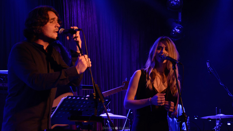 Θοδωρής Κοτονιάς και  Σαββέρια Μαργιολά  στον  Σταυρό του Νότου