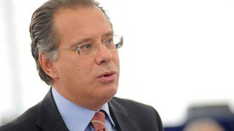 Κουμουτσάκος κατά ΥΠΕΞ: «Από τα ”fake news” στα ”distorted facts”»