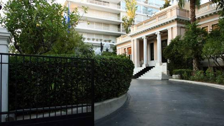 Μαξίμου: Η υποχρέωση να πληρώνουν οι κακοπληρωτές τα χρέη τους είναι σταθερή θέση της κυβέρνησης