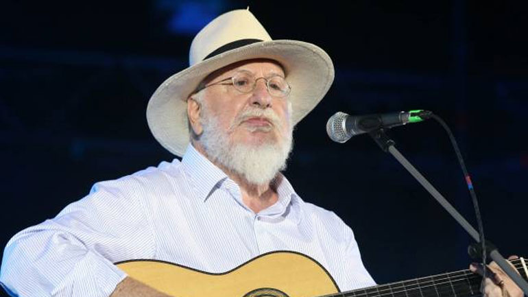 Ο Διονύσης Σαββόπουλος αναγορεύεται επίτιμος διδάκτορας Φιλολογίας στο ΑΠΘ