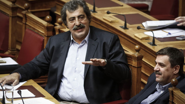 Βουλή: Αντιπαράθεση κυβέρνησης – αντιπολίτευσης στη συζήτηση του ν/σ για τα ωράρια των γιατρών