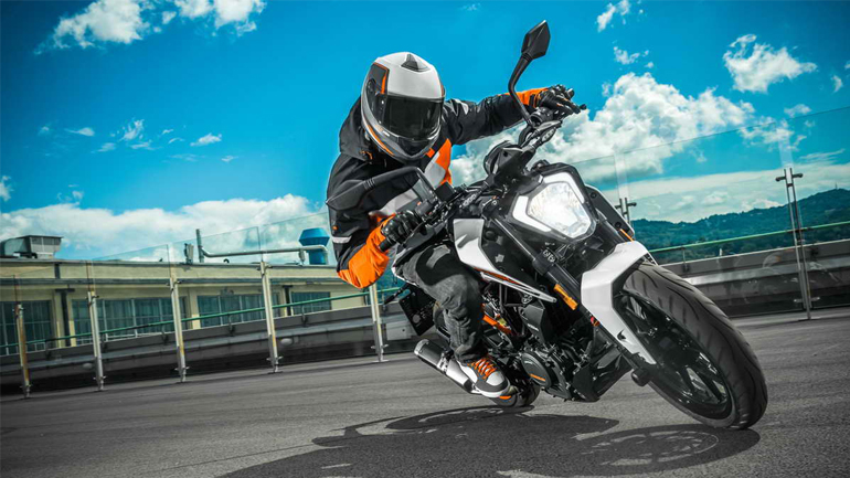 KTM 250 Duke: O Άγιος Βασίλης ήρθε νωρίτερα