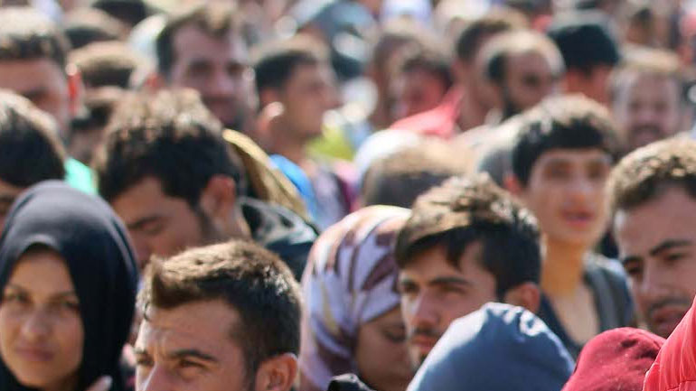 Την επανένωση με τις οικογένειές τους ζήτησαν πρόσφυγες  από εκπροσώπους του υπ. Μεταναστευτικής Πολιτικής