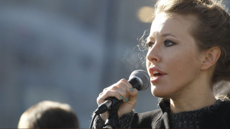 «Για τις άσχημες σχέσεις με τη Δύση ευθύνεται η Ρωσία» τονίζει η υποψήφια για τη ρωσική προεδρία, Ξ. Σαμπτσάκ