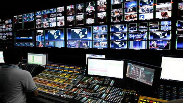 Στο 5% μειώνεται ο φόρος επί των διαφημίσεων στα κανάλια Στο 5% μειώνεται ο φόρος επί των διαφημίσεων στα κανάλια