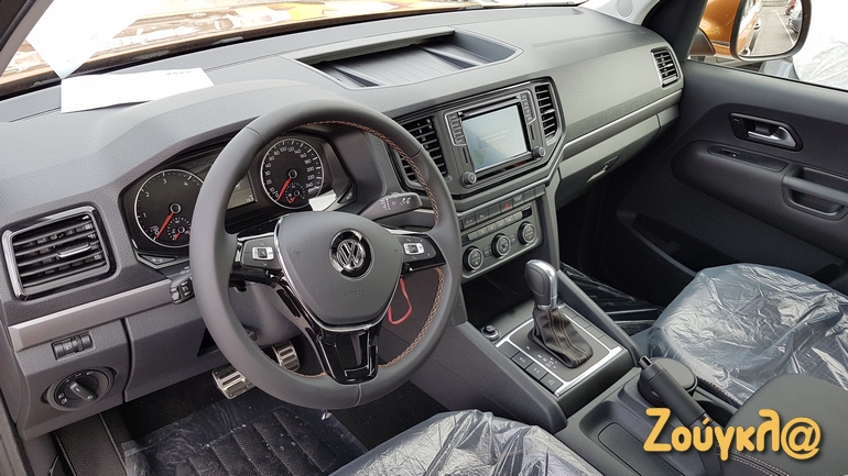 Εσωτερικό που θυμίζει επιβατικό και όχι επαγγελματικό όχημα