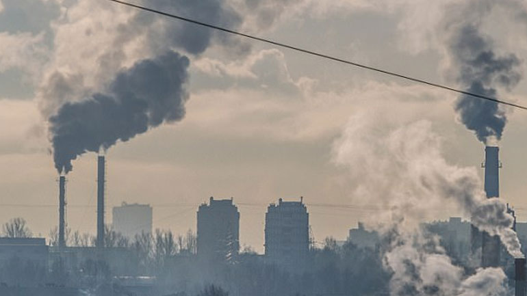 Η ρύπανση του αέρα αυξάνει τον κίνδυνο οστεοπόρωσης και καταγμάτων στους ηλικιωμένους