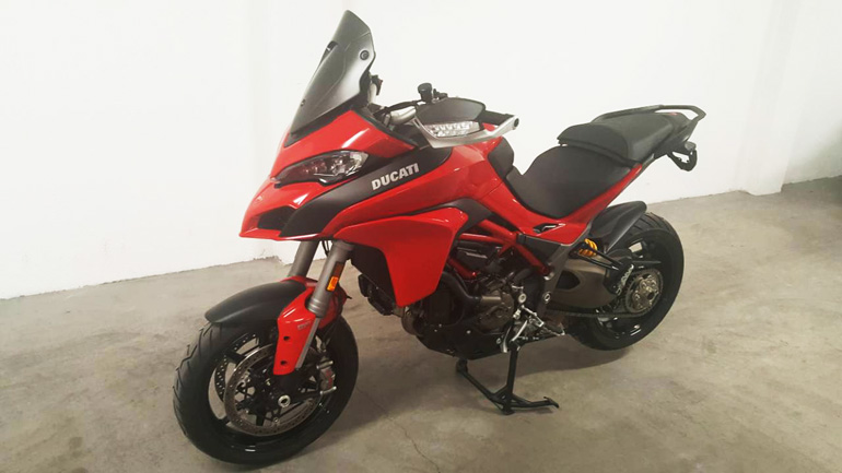 Την συγκεκριμένη μοτοσυκλέτα έκλεψαν τα ξημερώματα της Πέμπτης από τη Δραπετσώνα