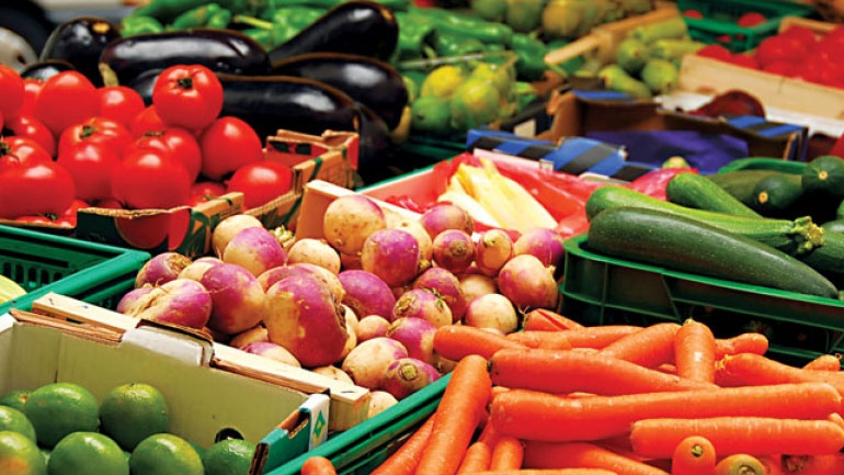 Δέσμευση 2 τόνων οπωροκηπευτικών σε επιχειρήσεις του Πειραιά