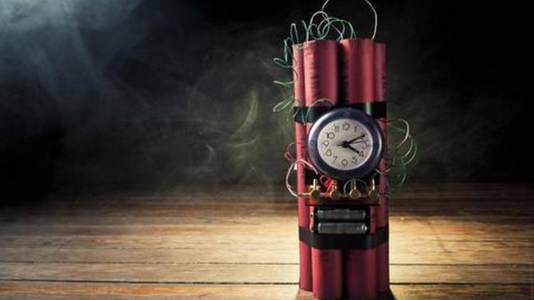 Ελεγκτής εναέριας κυκλοφορίας συνελήφθη για κατοχή βόμβας