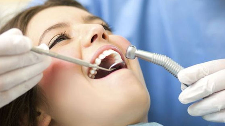 Η τακτική επίσκεψη στον οδοντίατρο μειώνει τον κίνδυνο πνευμονίας
